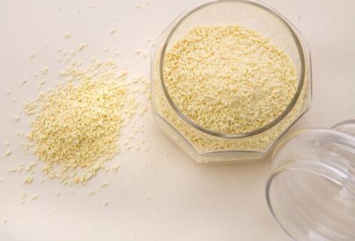 雞精和味精哪個(gè)更好?雞精和味精的區(qū)別有哪些