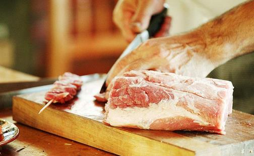 肉類食物該怎么切 豬肉怎么切 牛肉怎么切 冷凍肉怎么切