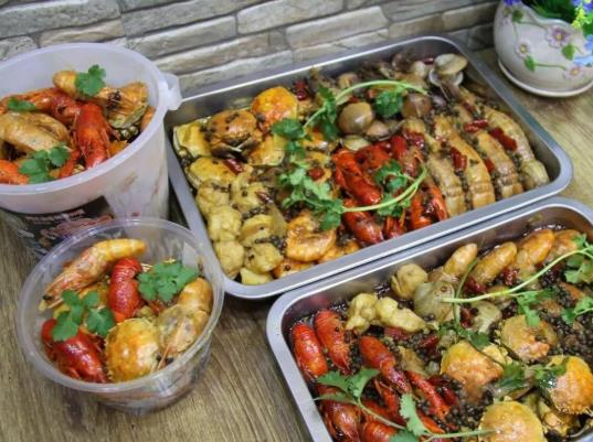 外賣(mài)的塑料飯盒可以加熱嗎?塑料飯盒微波爐加熱會(huì)有毒嗎?