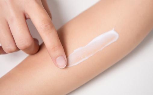 身體乳后調(diào)麝香對女性有害嗎 身體乳的香味對寶寶有影響嗎