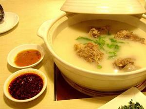 孕婦可以喝豬的骨頭湯嗎？骨頭湯做法