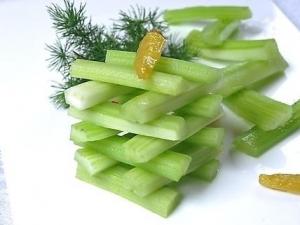 如何挑選西芹？西芹的食用禁忌
