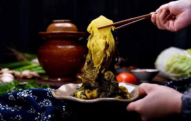 光腳土坑酸菜對方便面行業(yè)影響有多大 插旗的土坑酸菜是怎么研制的