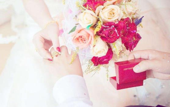 裸婚是什么意思?80后新潮結(jié)婚方式 男女對(duì)裸婚的態(tài)度及看法