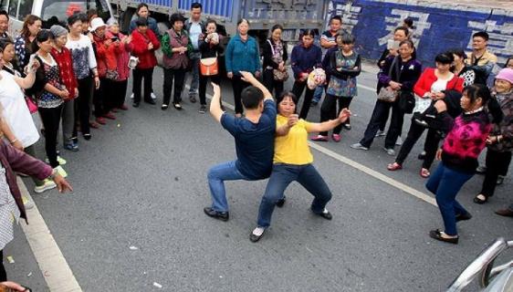 “尬舞”是什么意思?“尬舞”是什么梗?尬舞的原則和特點(diǎn)