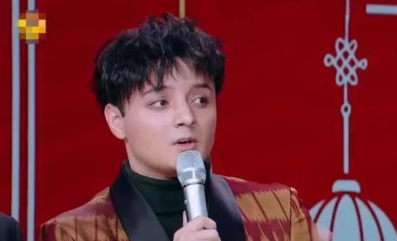 禿然長大是什么意思?童星阿爾法19歲謝頂21歲植發(fā)成功分享經(jīng)歷