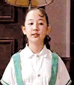 童星關(guān)凌個人資料,關(guān)凌圖片,關(guān)凌和老公姬云飛結(jié)婚照