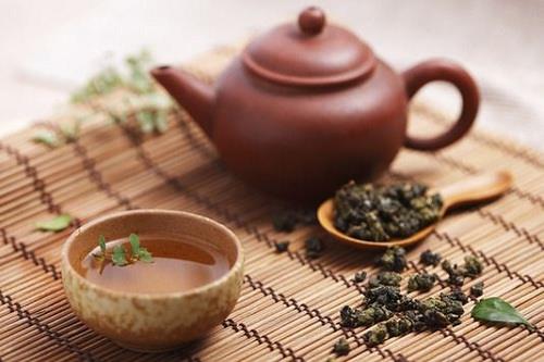 老人喝茶常見的誤區(qū)-老人喝茶的注意事項
