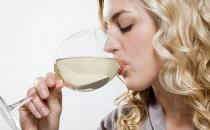 飲酒多少算過量？喝多少酒算喝得太多？喝酒的危害