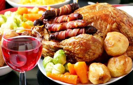紅酒不能與什么食物同吃？喝紅酒的注意事項(xiàng)