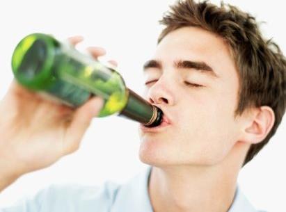 喝酒時不能吃什么菜？喝酒前吃什么不容易醉