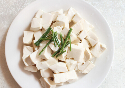 吃火鍋?zhàn)⒁馐马?xiàng)-食品不宜滾燙