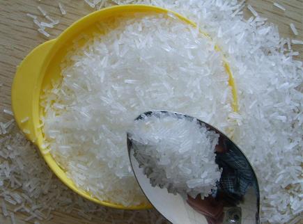 味精吃多了會(huì)怎么樣？過(guò)量食用味精的危害有哪些