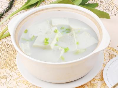 豆腐和什么一起吃好？豆腐不能和什么一起吃