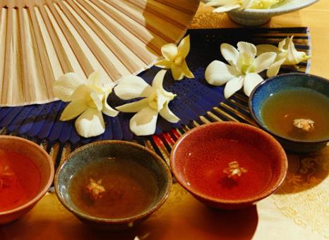 春天女人喝什么茶好？女性春季養(yǎng)生茶配方
