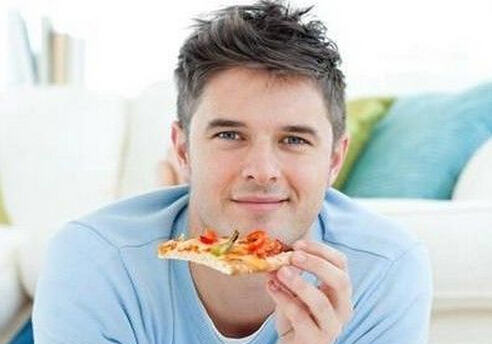 喝高脂牛奶易患前列腺癌-男人要少吃什么食物？