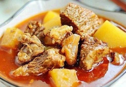 如何做土豆燉牛肉？土豆燉牛肉的做法
