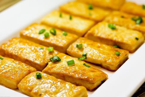 怎樣煎豆腐不沾鍋？家常煎豆腐的小竅門