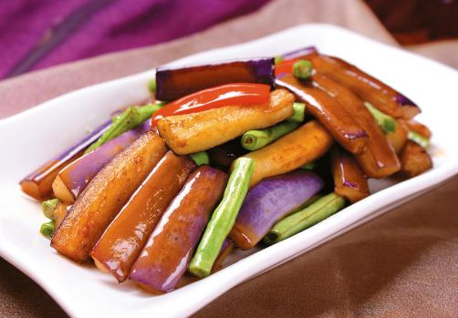 茄子怎么炒不費油？怎樣做茄子不費油
