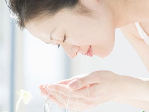 洗臉用什么水最好？洗臉用冷水、溫水還是熱水好