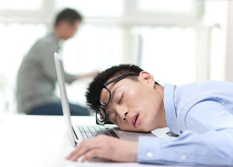 經(jīng)常打瞌睡是怎么回事？經(jīng)常打瞌睡該怎么辦