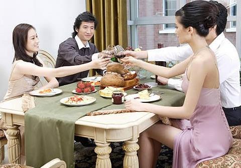 女人用餐注意什么？女士用餐禮儀八個“不”
