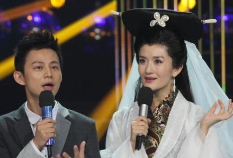 盤點謝娜百變大咖秀10大雷人造型，沒有最雷只有更雷，謝娜扮演白娘子