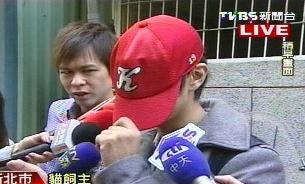 男子微波爐虐貓手段發(fā)指，小貓被蒸15分鐘半熟而死，圖為貓咪主人