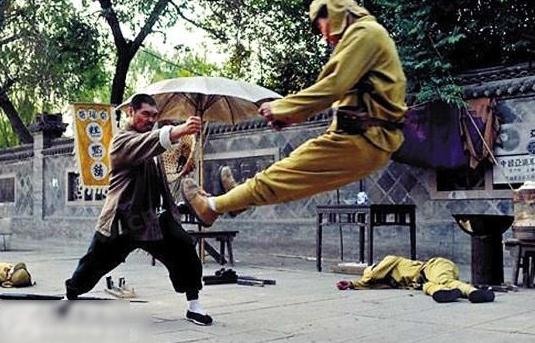 史中鵬網(wǎng)絡(luò)走紅，群眾演員扮日本兵一天“死”八次，想演八路軍