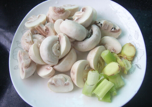 產(chǎn)婦能吃口蘑嗎？適合產(chǎn)婦吃口蘑的食譜