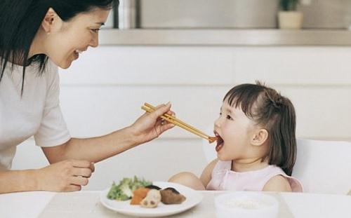 晚上應(yīng)拒絕油膩食品-宵夜不能吃什么？