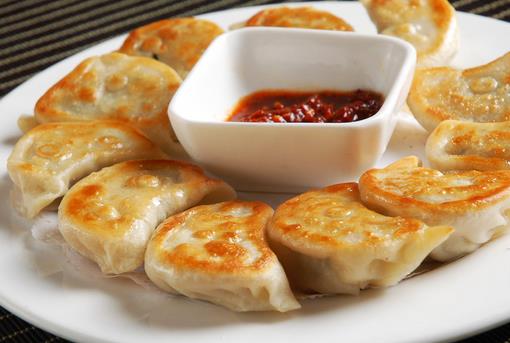 餃子配什么吃更好？吃餃子搭配什么更健康