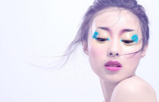 想要親密？畫出質(zhì)感妝容！