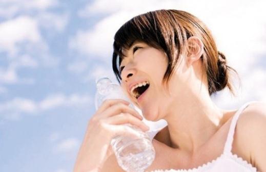 曬后如何快速美白？DIY曬后修復(fù)護(hù)膚品