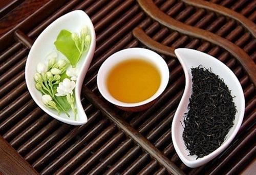 為什么飯后喝茶不好？與茶相克的食物