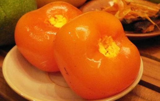 吃柿子有什么禁忌？心肌梗塞病人不宜食用