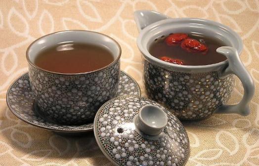 冬季適合喝什么茶？補(bǔ)血益氣的茶推薦