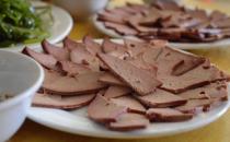 適合女人補(bǔ)血的食譜有哪些？菊花豬肝湯