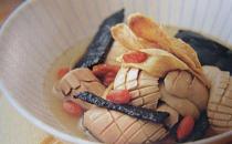 冬季皮膚開(kāi)裂怎么辦？冬季皮膚保濕食物