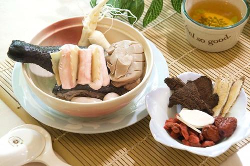 秋季應(yīng)注意哪些飲食禁忌？