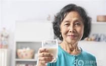 老年人保持快樂有四個(gè)絕招！
