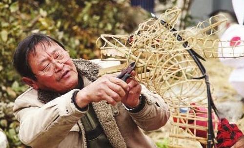 將要失傳的手工藝，扎龍頭