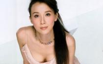 怎么造就完美乳溝？上斜臥推舉法