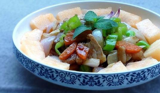 三餐間健康食物有哪些？喝點(diǎn)酸奶更健康