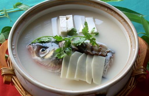 烹飪魚頭首要注意衛(wèi)生！