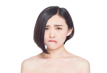 正確保養(yǎng)肌膚：毛孔粗大的原因
