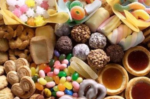 6成中學(xué)生鐘情零食和洋快餐 學(xué)生多患成人病