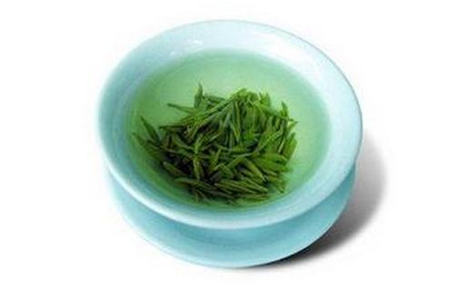 茶葉渣有什么作用？DIY綠茶茶末面膜