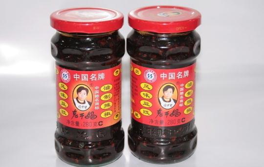 老干媽也能做美味佳肴？老干媽辣醬排骨的做法