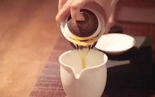 泡茶有什么誤區(qū)？沏茶宜用陶瓷壺